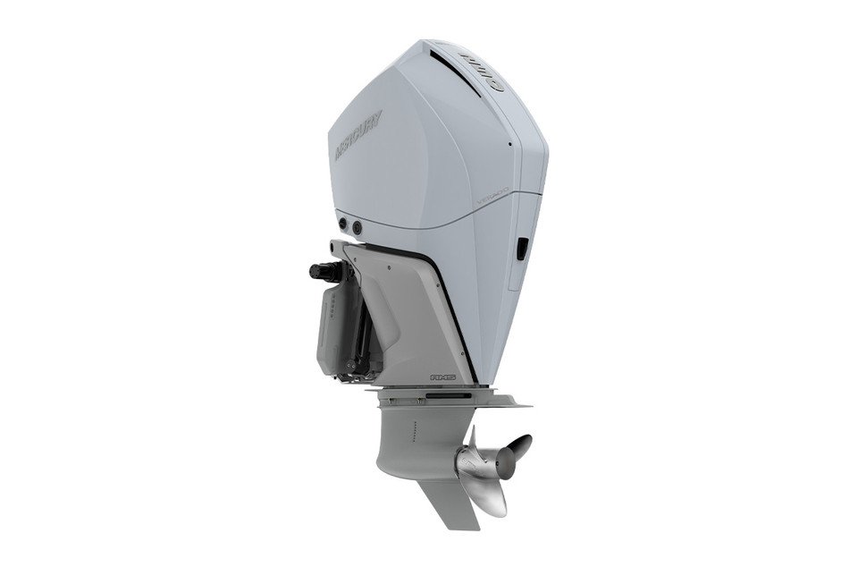 Mercury-250-Outboard-Engine-Verado-White-Port__20703.jpg